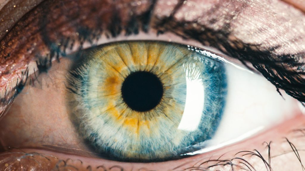 Nahaufnahme vom menschlichen Auge